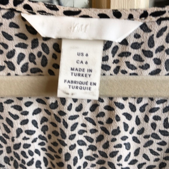 H&M blouse - Picture 3 of 3